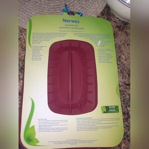 Norwex Silicone Lid in Red